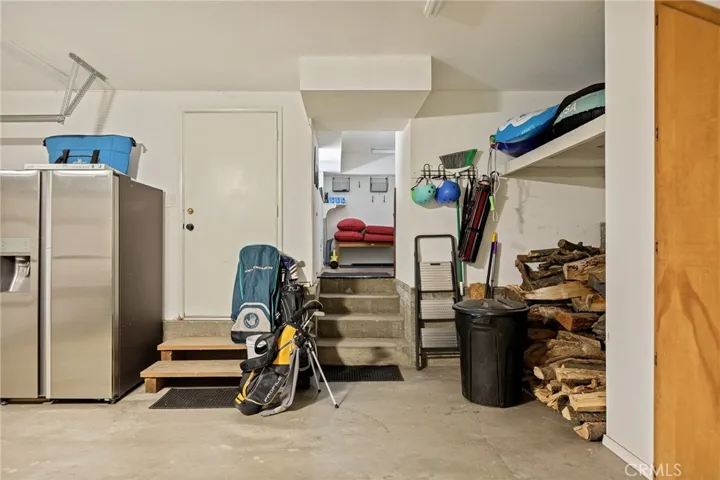 26489 Hillcrest, Lake Arrowhead, California 92352