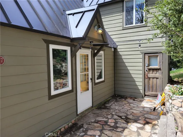 177 Craghill, Cedar Glen, California 92321
