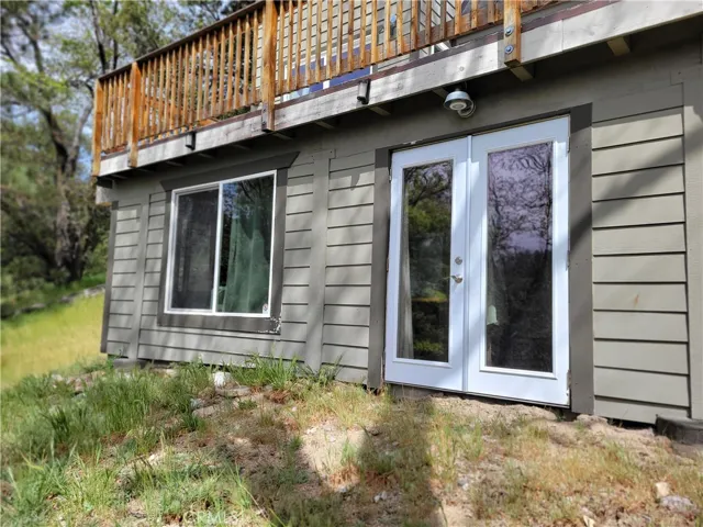 177 Craghill, Cedar Glen, California 92321