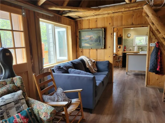 177 Craghill, Cedar Glen, California 92321