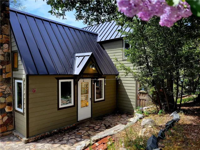 177 Craghill, Cedar Glen, California 92321