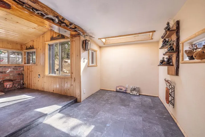 4535 Ironwood, Angelus Oaks, California 92305