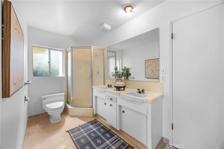 Well-sized main-floor ensuite bathroom provides the perfect canvas to create a fresh, updated space.
