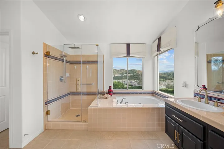 21634 Canyon Heights Circle, Saugus, California 91390
