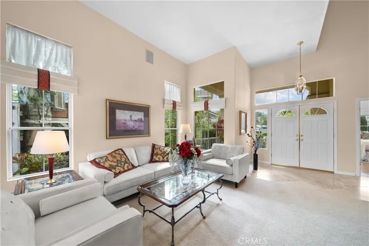 21634 Canyon Heights Circle, Saugus, California 91390