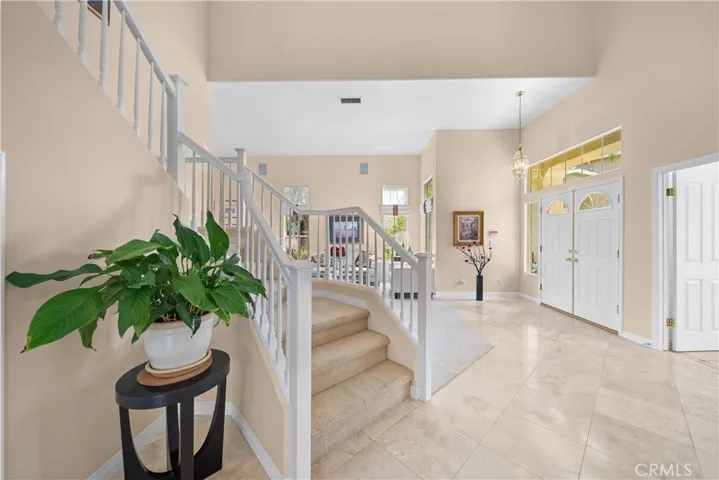 21634 Canyon Heights Circle, Saugus, California 91390