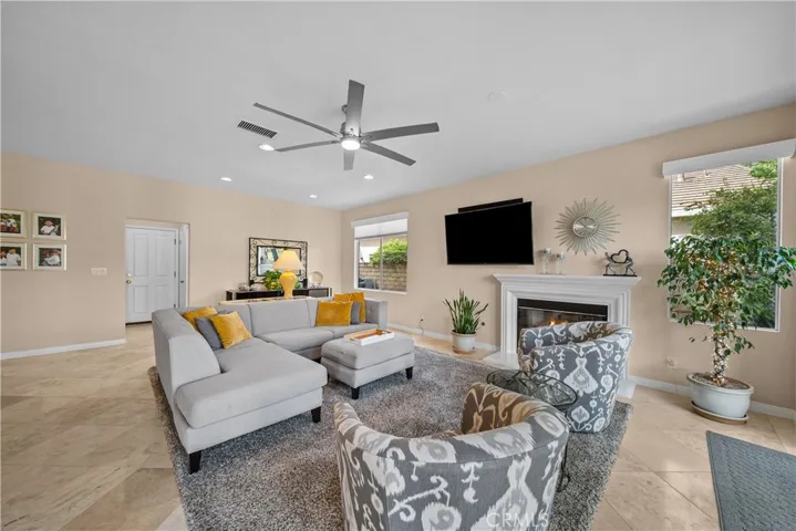 21634 Canyon Heights Circle, Saugus, California 91390