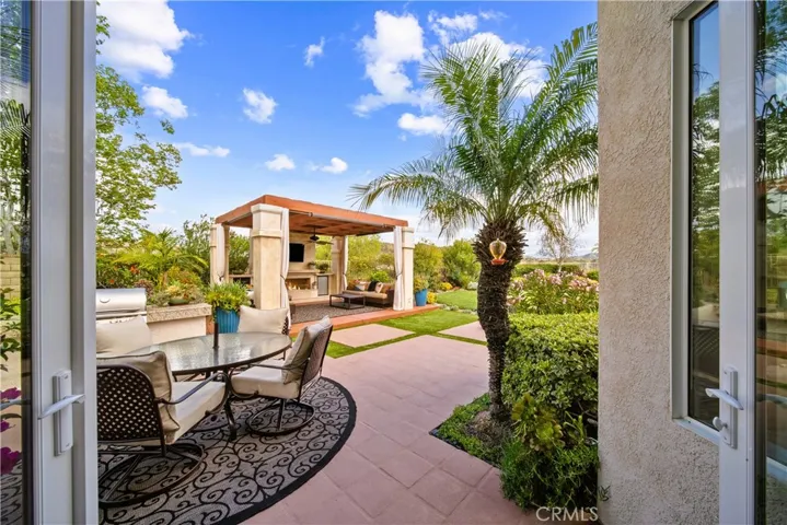 21634 Canyon Heights Circle, Saugus, California 91390