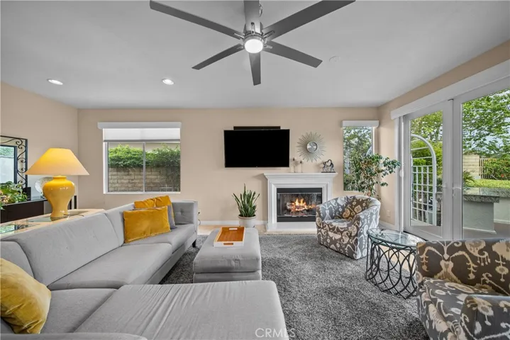 21634 Canyon Heights Circle, Saugus, California 91390