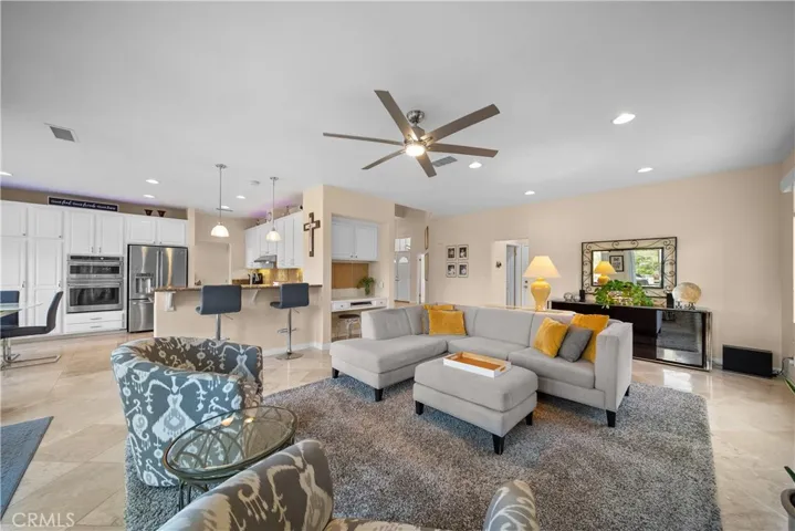 21634 Canyon Heights Circle, Saugus, California 91390