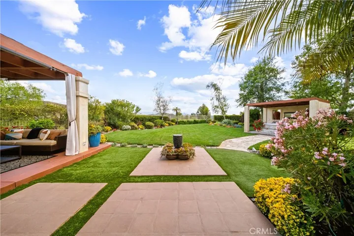 21634 Canyon Heights Circle, Saugus, California 91390