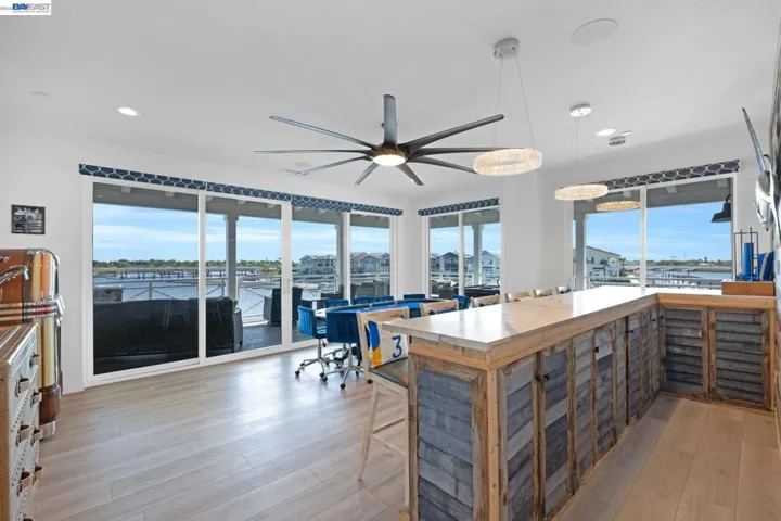 GAME ROOM WITH OUTDOOR DECK ACCESS