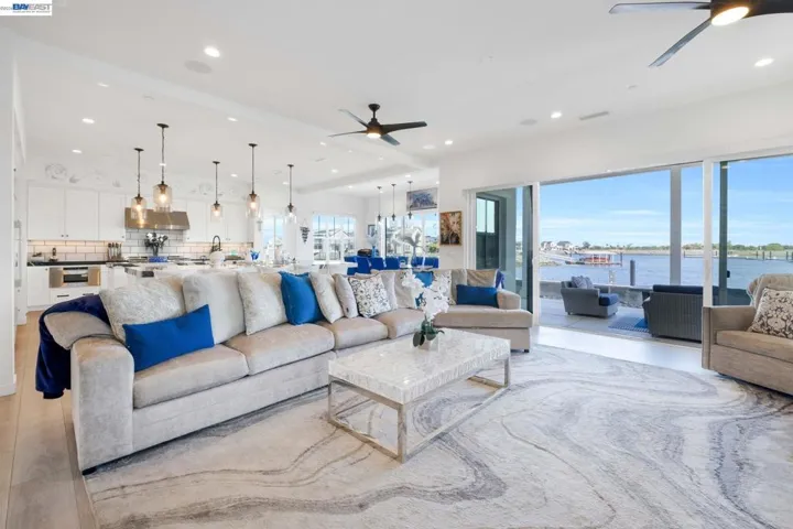 LOTS OF WINDOWS FOR NATURAL LIGHT AND GORGEOUS VIEWS!