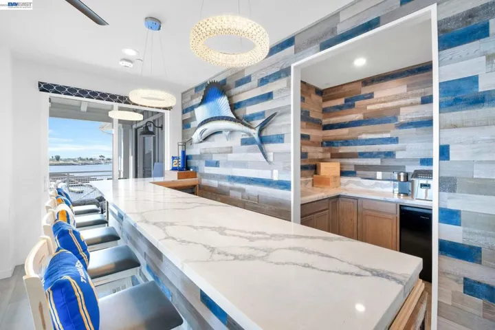 BAR & KITCHENETTE AREA IN GAME ROOM