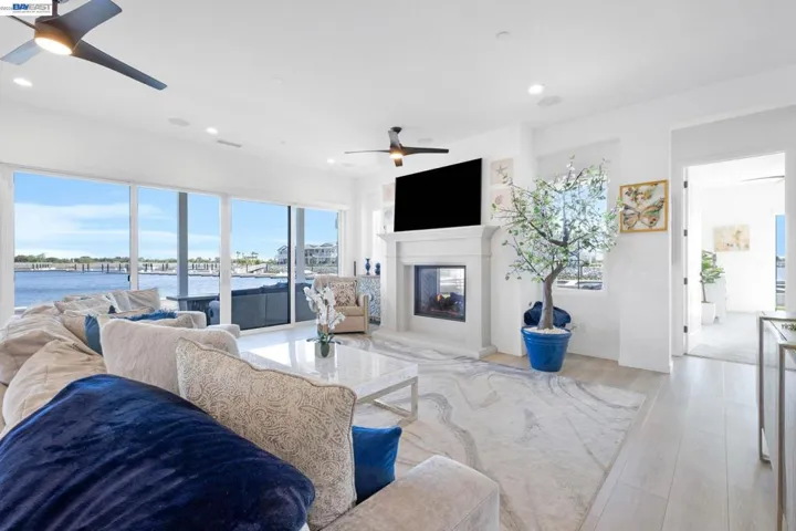 CEILING FANS & RECESSED LIGHTING