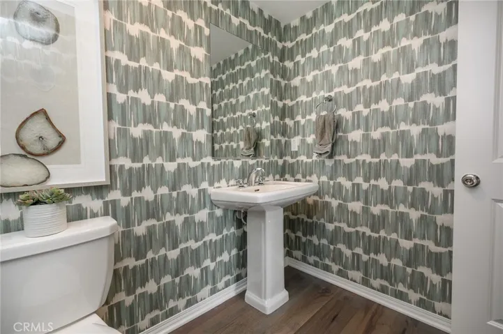 2433 Gunner Ridge Way, Rialto, California 92377