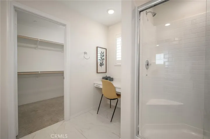 2433 Gunner Ridge Way, Rialto, California 92377