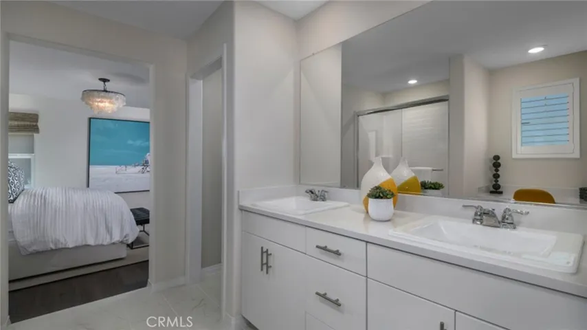 2433 Gunner Ridge Way, Rialto, California 92377