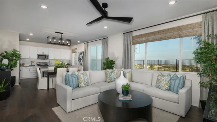 2433 Gunner Ridge Way, Rialto, California 92377