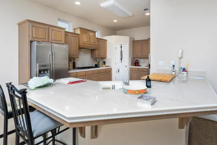1827 N Joshua Avenue, Clovis, California 93619