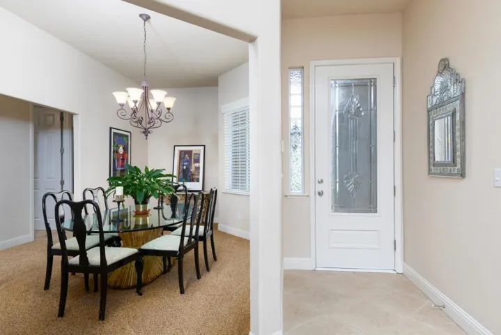 1827 N Joshua Avenue, Clovis, California 93619