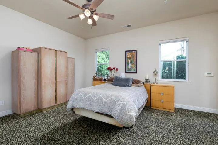 1827 N Joshua Avenue, Clovis, California 93619