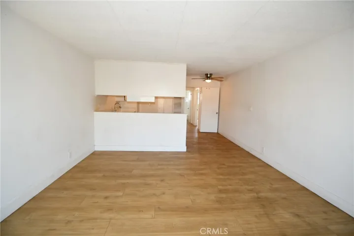 7104 San Pedro, Los Angeles, California 90003