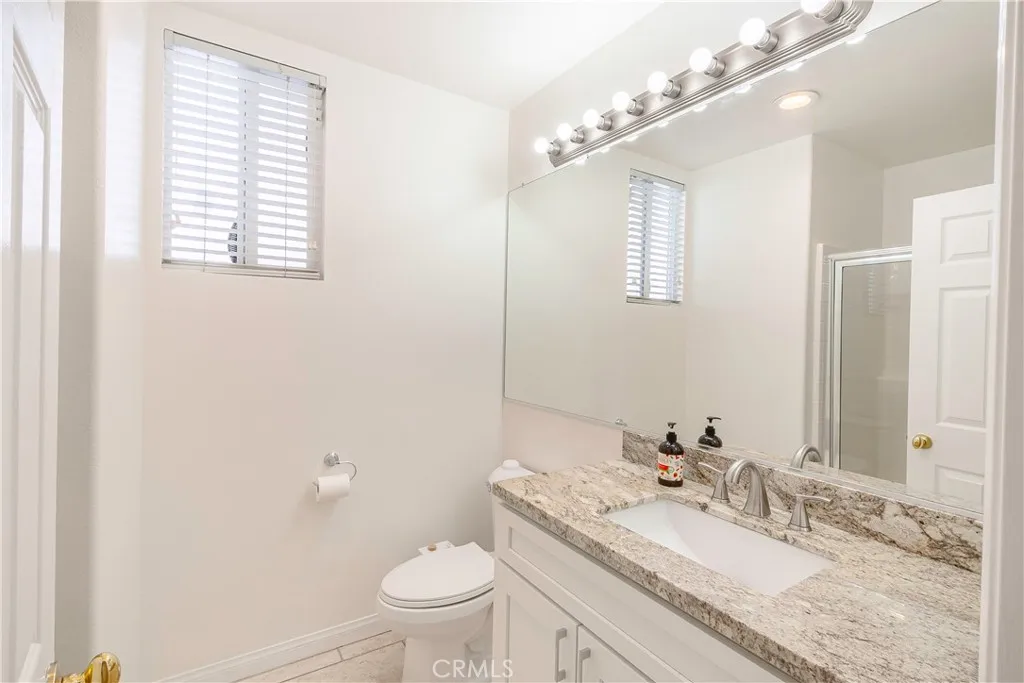 MAIN FLOOR BATH 1
