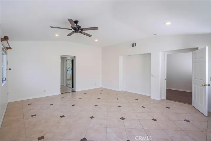 PRIMARY ROOM