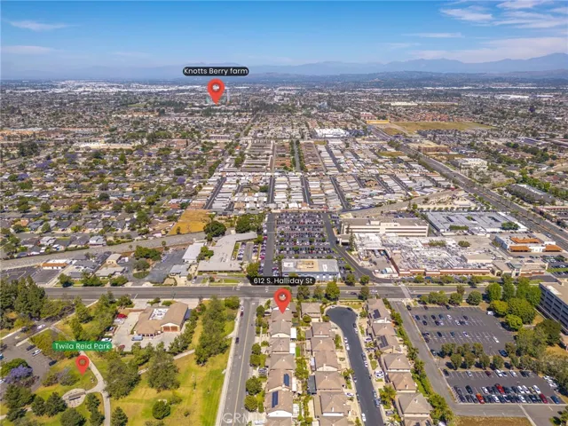 AERIAL SURROUNDING AREA/ KNOTTS BERRY FARM