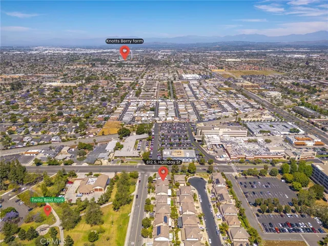 AERIAL SURROUNDING AREA/ KNOTTS BERRY FARM