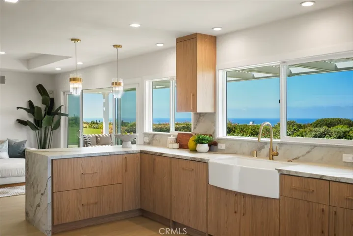 3501 Sausalito, Corona Del Mar, California 92625