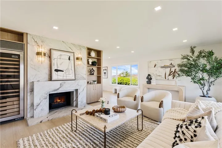 3501 Sausalito, Corona Del Mar, California 92625