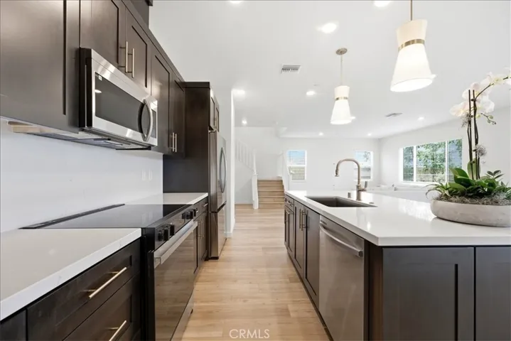 Gourmet Kitchen Center Island