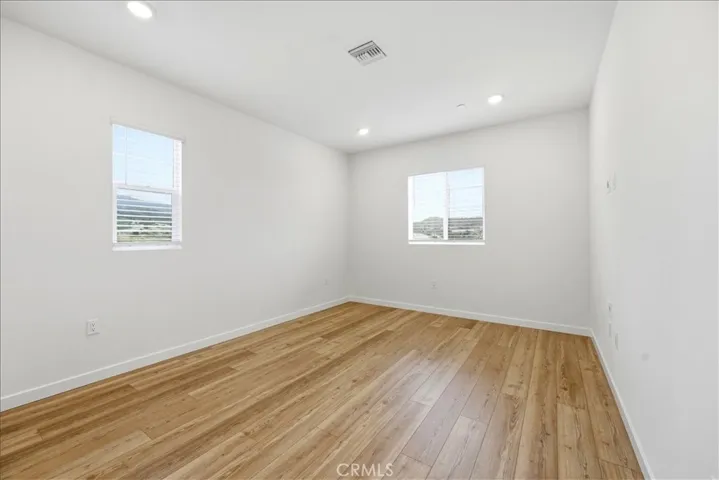 2nd Level Secondary Bedroom