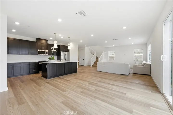 Gourmet Kitchen Center Island