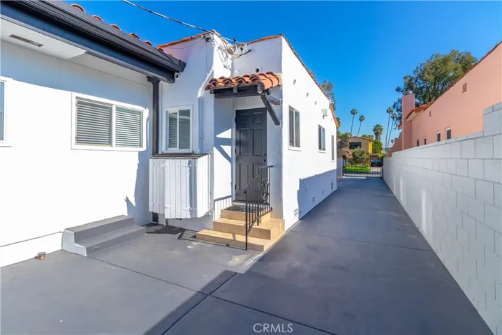 161 N Willaman Drive, Beverly Hills, California 90211
