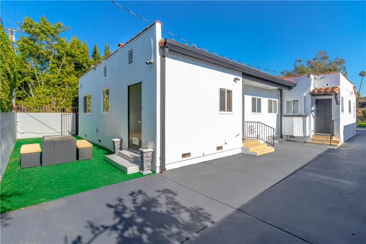 161 N Willaman Drive, Beverly Hills, California 90211