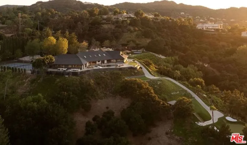 3.46 Acre Compound | Dusk