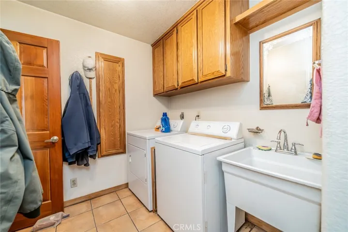 5131 Cygnet Road A-b, Phelan, California 92371