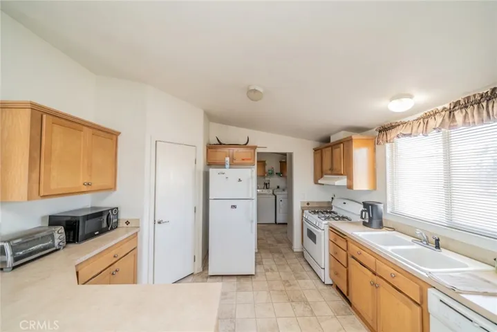 5131 Cygnet Road A-b, Phelan, California 92371