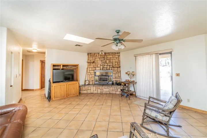 5131 Cygnet Road A-b, Phelan, California 92371