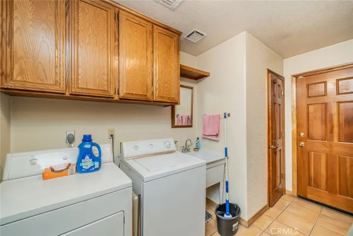 5131 Cygnet Road A-b, Phelan, California 92371