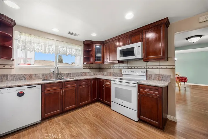 718 Kenoak, Placentia, California 92870