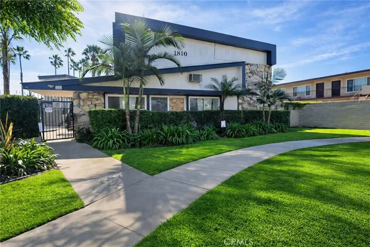 1810 W Sallie 7, Anaheim, California 92804