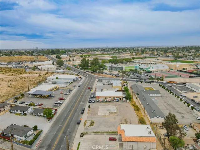 16650 Mojave Dr, Victorville, California 92395