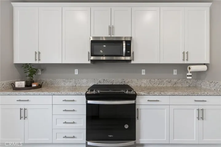Granite Countertops -oven / stovetop and microwave