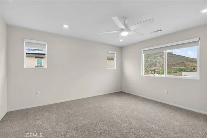 Primary Room - Mountain View