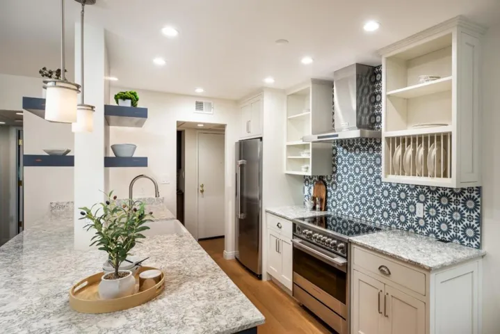 226 W Edith Avenue 20, Los Altos, California 94022