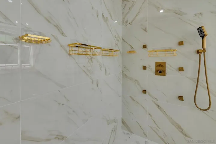 Primary Bath/Spa